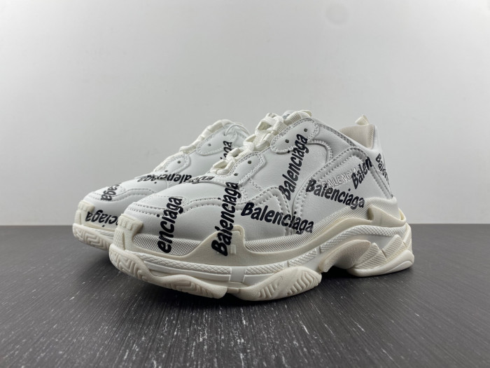 TRIPLES TRAINER SNEAKERS 2000090