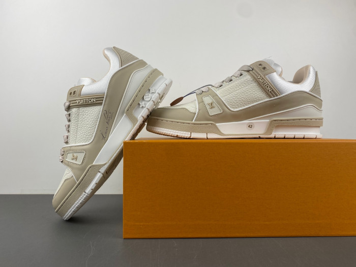 LV TRAINER SNEAKER LVT-000627