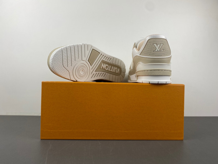 LV TRAINER SNEAKER LVT-000627