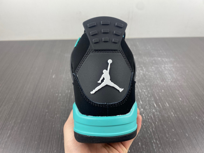 JORDAN 4 RETRO SB