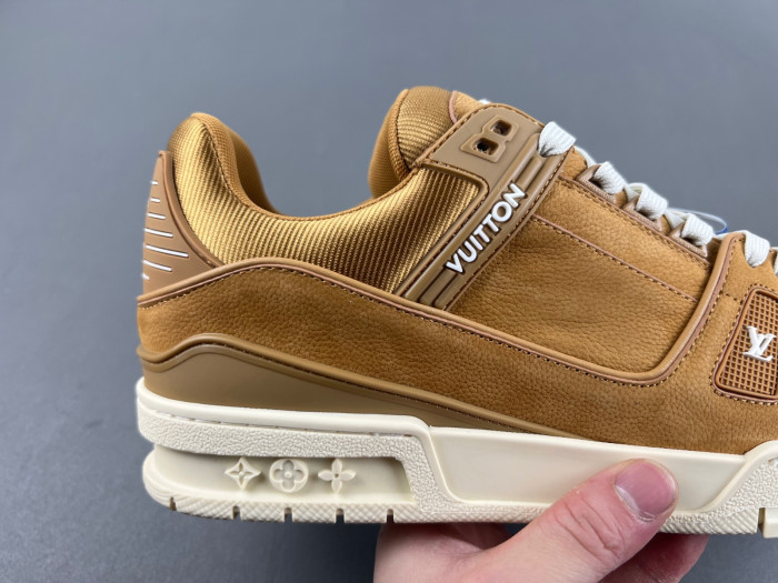 LV TRAINER SNEAKER LVT-000629