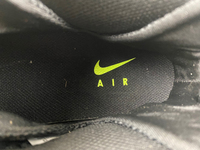 NIKE Air Foamposite One 