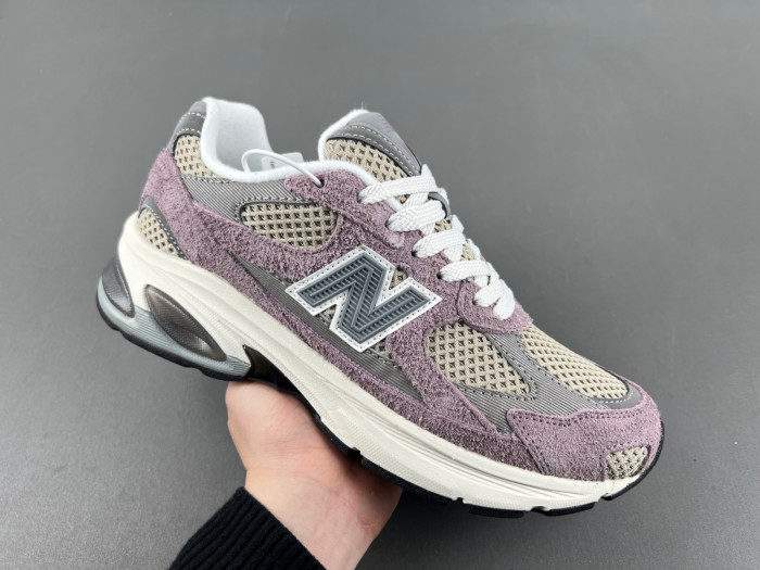 New Balance 2002R 