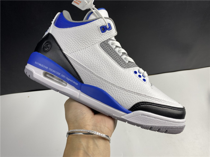 FRAGMENT DESIGN X AIR JORDAN 3 RETRO CT8532-040