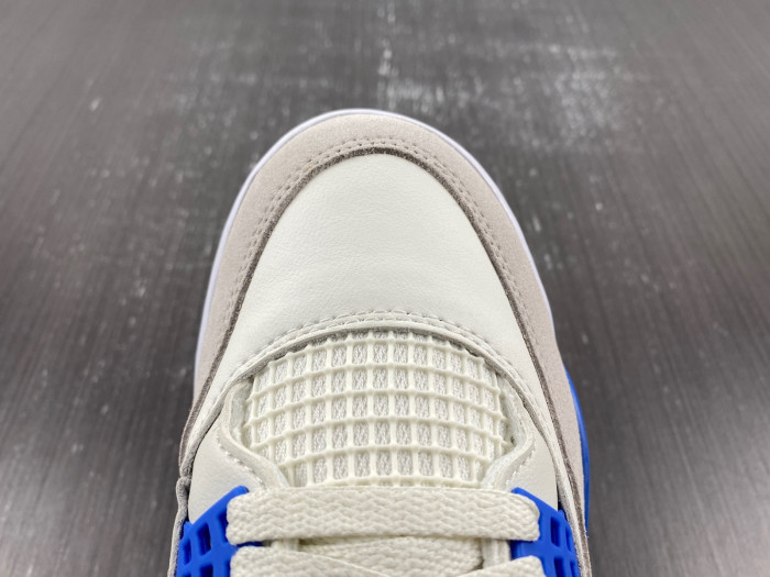 Nike SB x Air Jordan 4 “Sapphire”