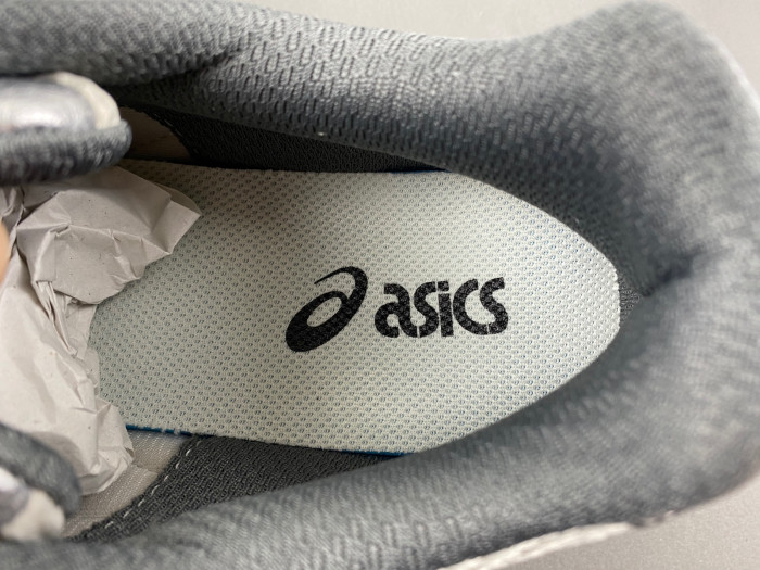 As*ic*s gel-kahana tr v4 silver white 1203a497-200