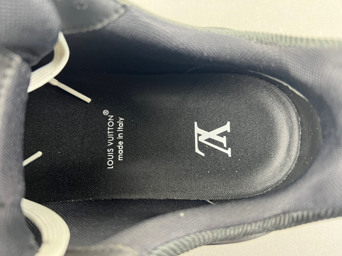 LV TRAINER SNEAKER LVT-000628