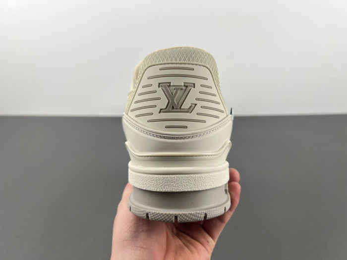 LV TRAINER SNEAKER LVT-000630