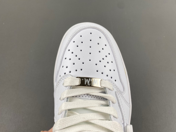 TRAVIS SCOTT X AIR JORDAN 1 LOW WHITE PARTY 240729