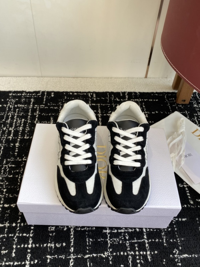 DIOR SNEAKERS
