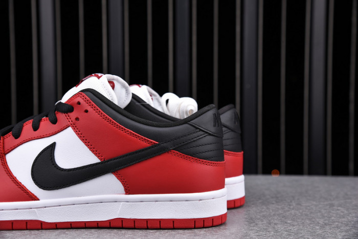 Nike SB Dunk Low Chicago BQ6817-600