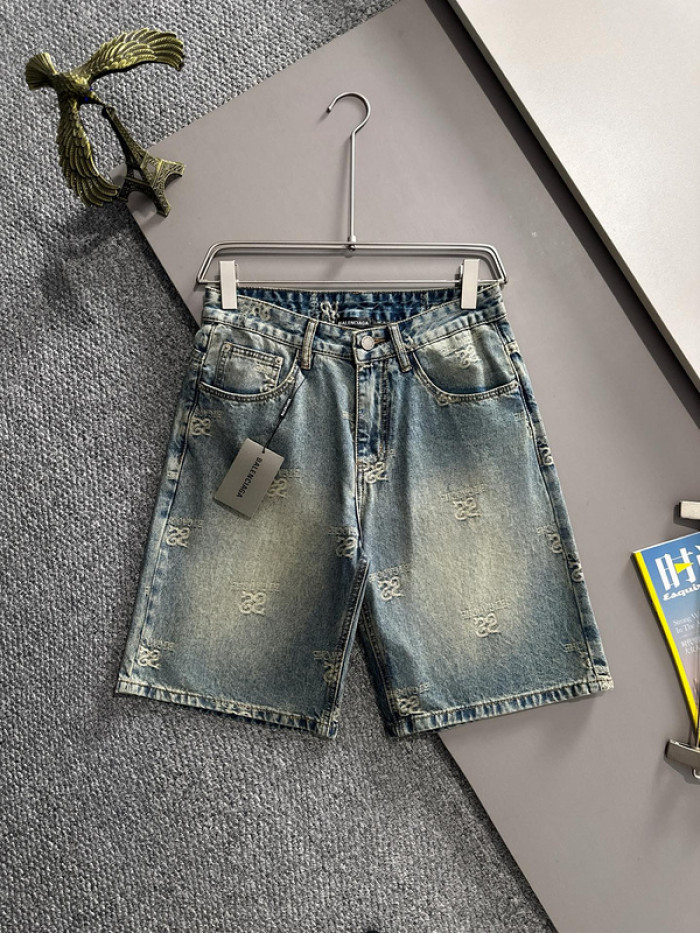 Balenciag**a CLOTHES