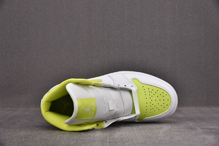 WMNS AIR JORDAN 1 MID 