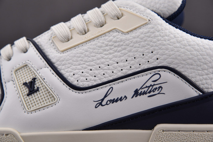 LV SNEAKER LV-000131