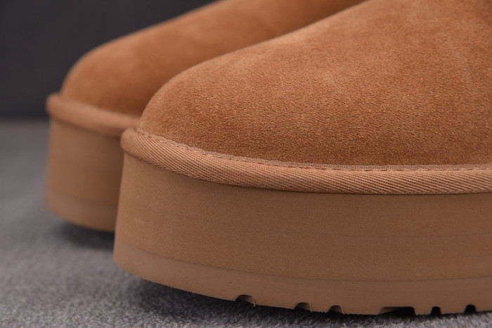 UGG Classic Mini Platform Boot