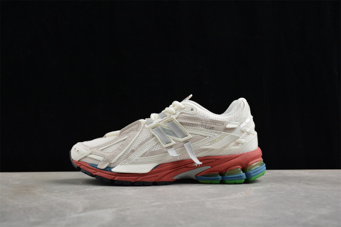 New Balance 1906A ''Sea Salt Astro Dust'' M1906AB