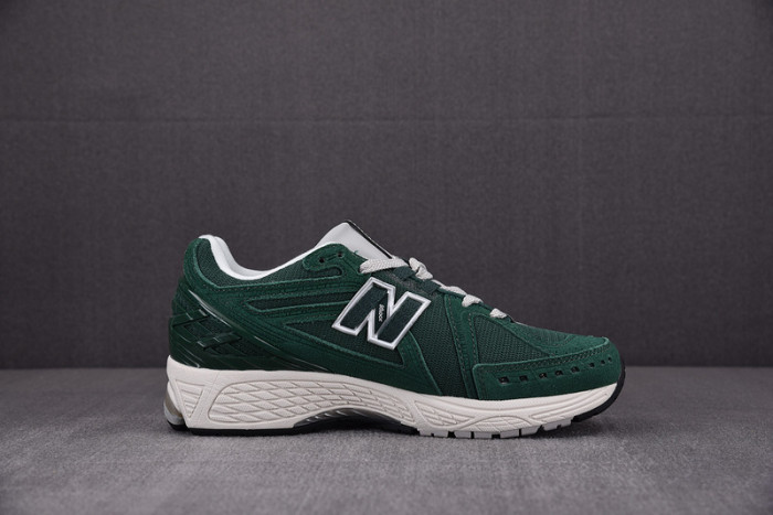 NEW BALANCE SNEAKER NB051