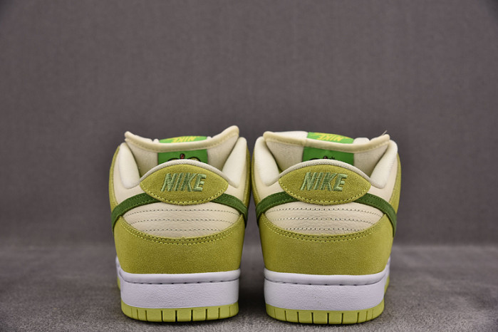 Nike SB Dunk Low Green Apple DM0807-300