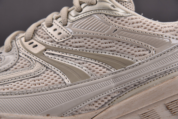 DEFENDER SNEAKER DS018