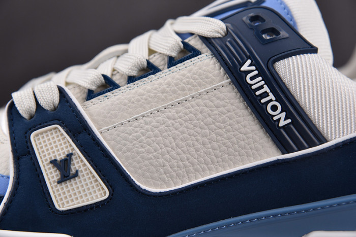 LV SNEAKER LV-000115