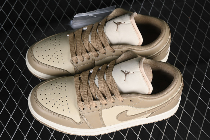 Wmns AIR Jordan 1 Low 