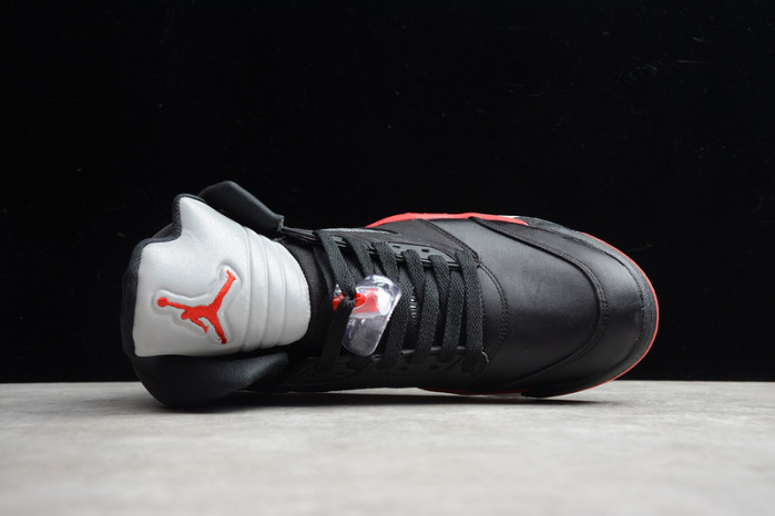 AIR JORDAN 5 RETRO "SATIN BRED" 136027-006