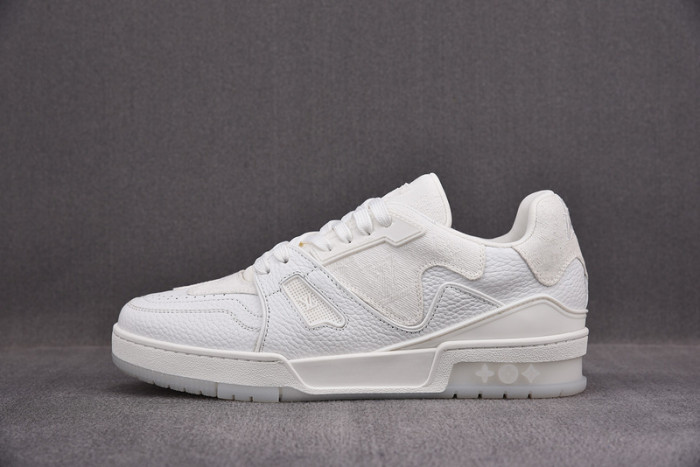 LV SNEAKER LV-000109