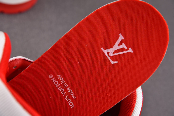 LV SNEAKER LV-000117