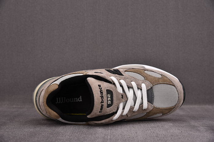 NEW BALANCE SNEAKER NB082