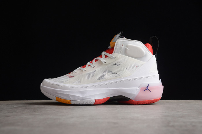 AIR JORDAN 37 HARE DD6958-160