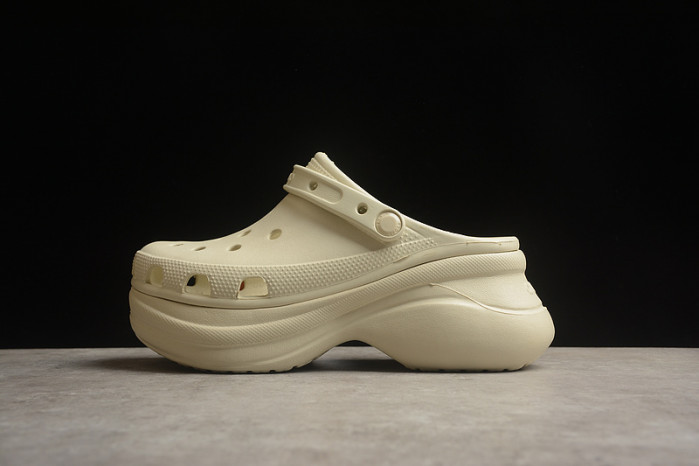 Cr*0*s x salehe bembury c00022