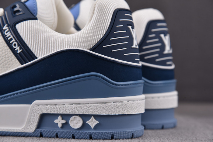 LV SNEAKER LV-000115