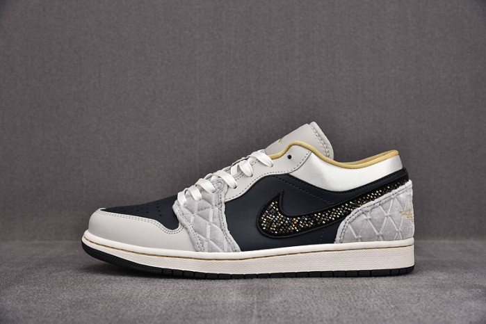 Jordan 1 Low Beaded DV1762-001