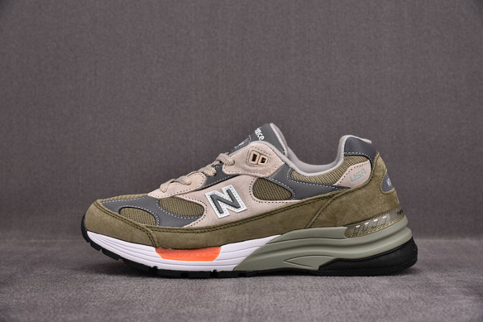 NEW BALANCE SNEAKER NB081