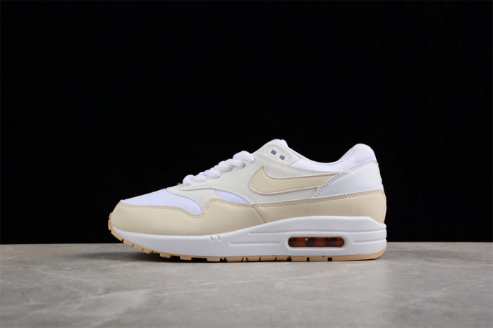 NIKE AIR MAX 1 PREMIUM SANDDRIFT (WOMEN''S) FB5060-100