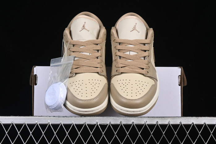 Wmns AIR Jordan 1 Low 