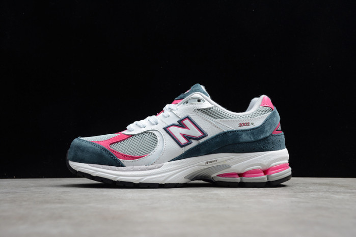 NEW BALANCE SNEAKER 006