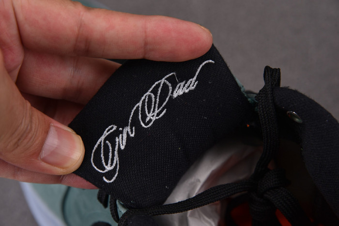 NIKE KOBE 4 PROTRO “GIRL DAD” FQ3545-300