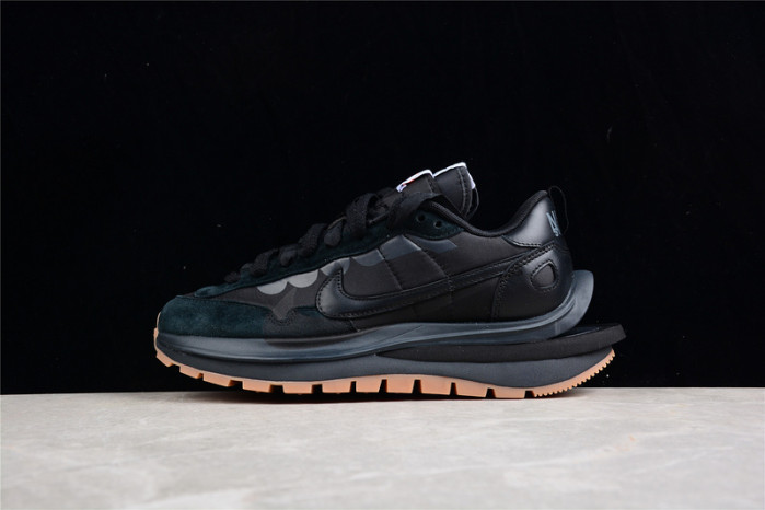 NIKE VAPORWAFFLE SACAI ''BLACK GUM'' DD1875-001
