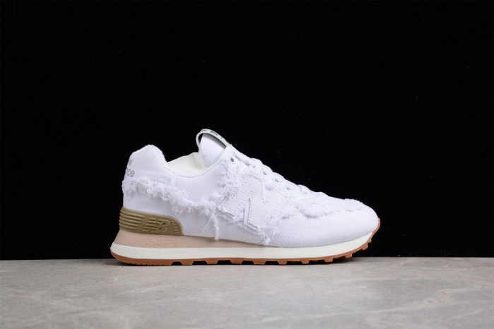 NEW BALANCE SNEAKER 010