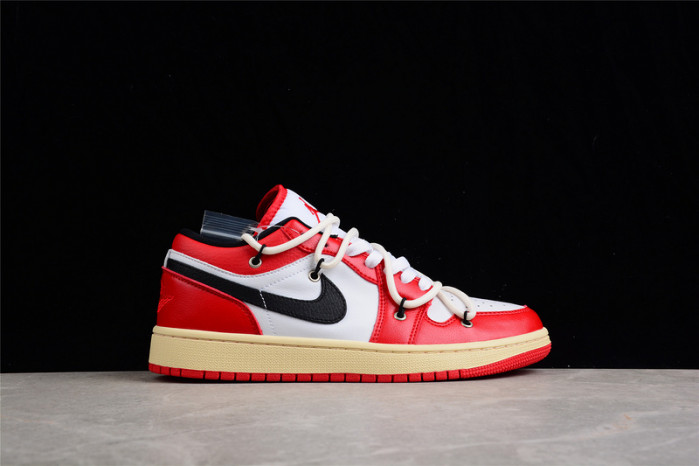 Air Jordan 1 Low “Chicago”