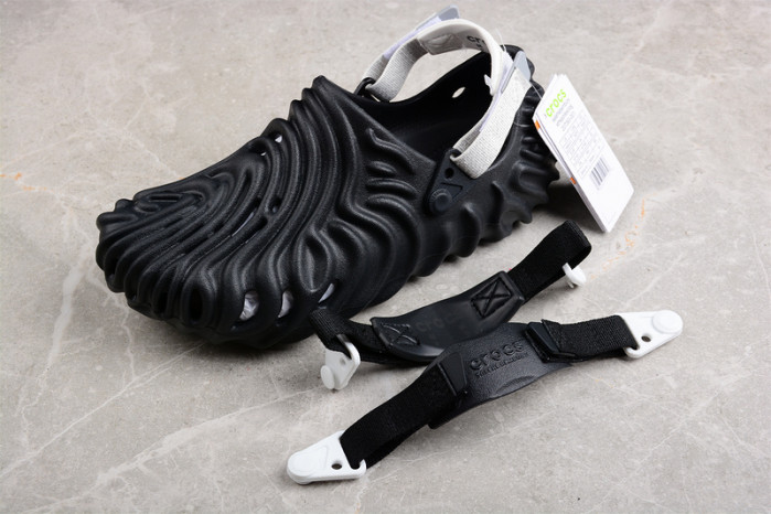 Cr*0*s x salehe bembury c00007