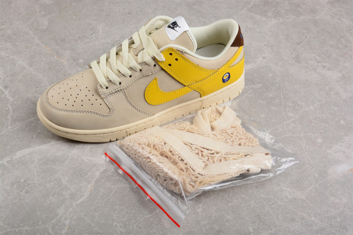 NIKE DUNK LOW LX BANANA (W) DR5487-100