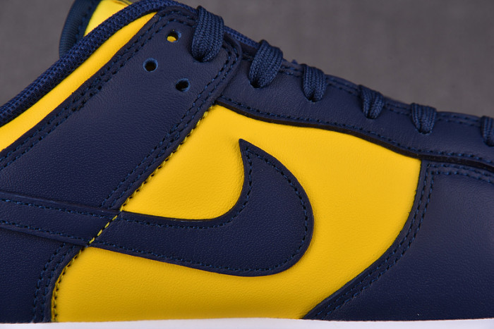 NIKE DUNK LOW MICHIGAN DD1391-700