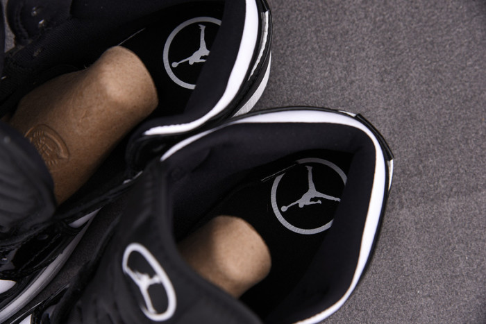 Air Jordan 1 Mid SE GS 