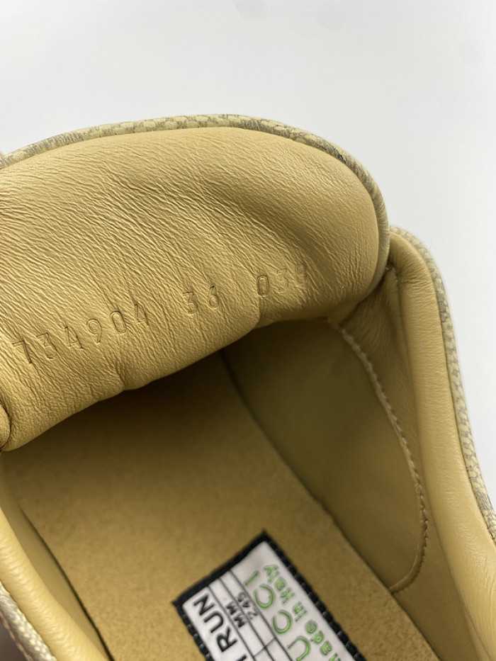 G*u*i* trainer sneaker128