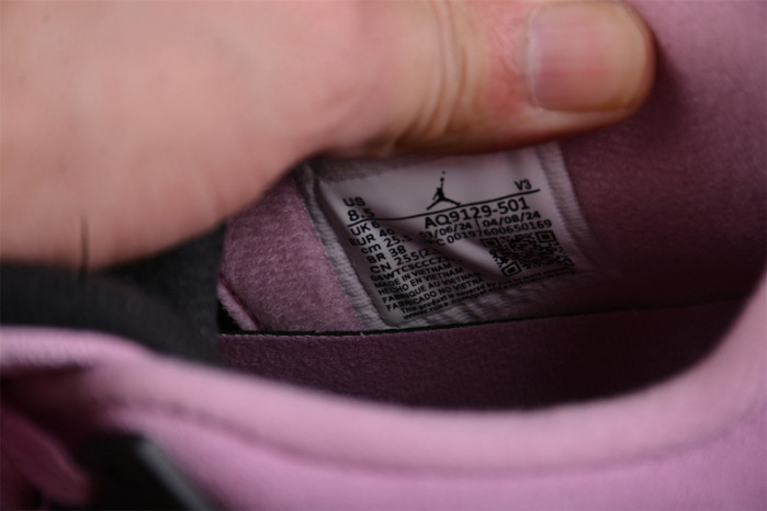 Air Jordan 4 WMNS “Orchid” AQ9129-501