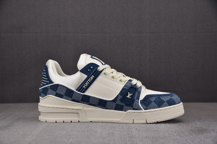 LV TRAINER SNEAKER LV-000575