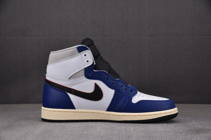 Air Jordan 1 High OG "White/Deep Royal Blue" DZ5485-100