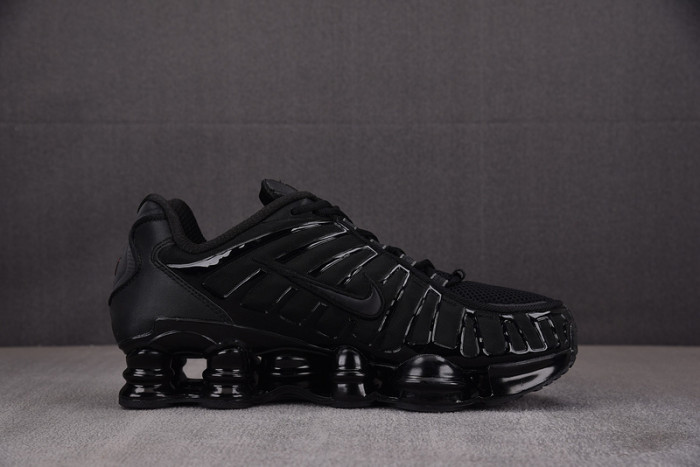 NIKE Wmns Shox TL 